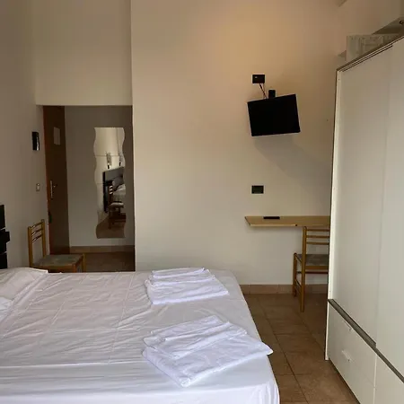 Hotel Nuovo Metropol Albissola Marina Buitenkant foto