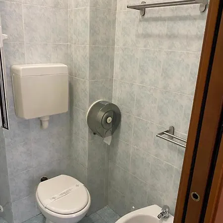 Hotel Nuovo Metropol Albissola Marina Buitenkant foto
