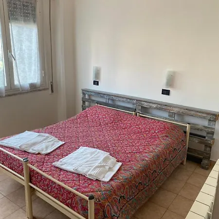 Hotel Nuovo Metropol Albissola Marina Buitenkant foto